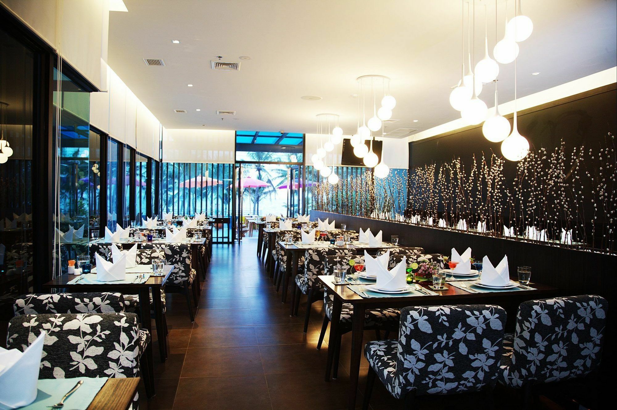 Bangsaen The Sez Hotel מראה חיצוני תמונה